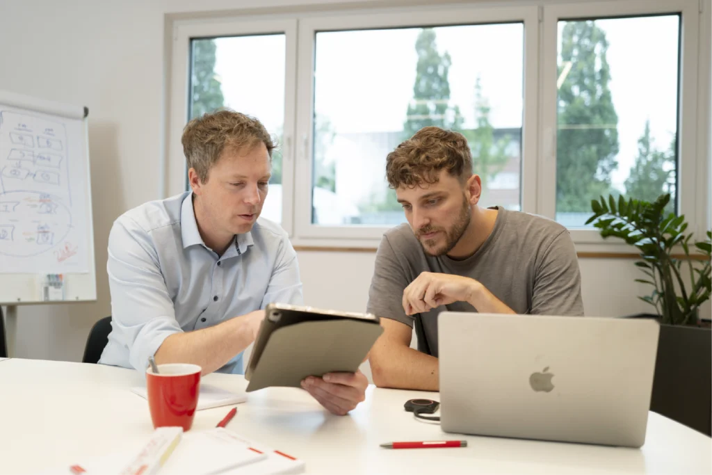 Projektleiter Eric Bretz und Geschäftsführer Michael Weisenseel im Gespräch über MINGLECONTROL